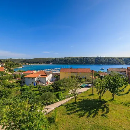 アパート Ren Kampor