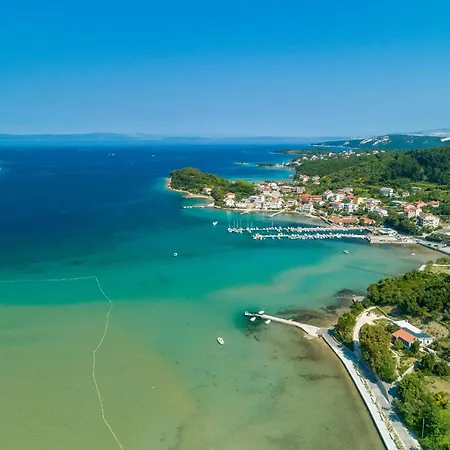 アパート Ren Kampor