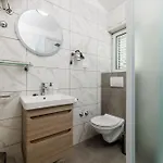 Ren Apartman Kampor